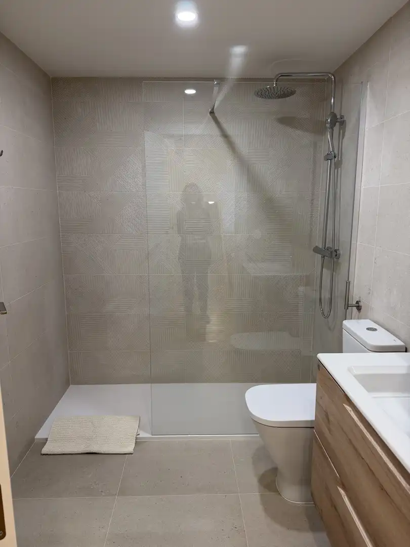 Flat for rent in Alameda de Colón, 34, Ensanche Centro - Puerto Bathroom of Flat for rent in Málaga Capital with Air Conditioner