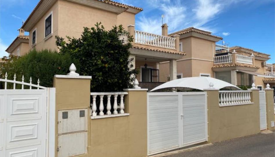 Einfamilien-Reihenhaus zum Verkauf in Los Balcones y los Altos, Orihuela - Bild 1 Foto 1 von Einfamilien-Reihenhaus zum Verkauf in Los Balcones y los Altos, Orihuela