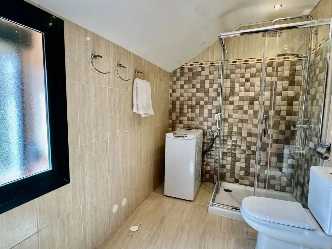 Piso en venta en Calle Calerita, 1, Centro ciudad Baño de Piso en venta en Fuengirola con Aire acondicionado, Terraza y Piscina