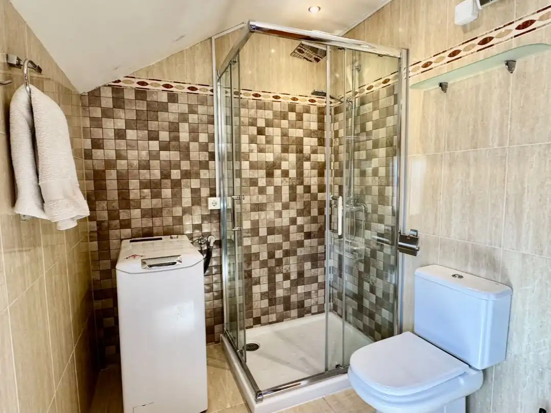 Piso en venta en Calle Calerita, 1, Centro ciudad Baño de Piso en venta en Fuengirola con Aire acondicionado, Terraza y Piscina