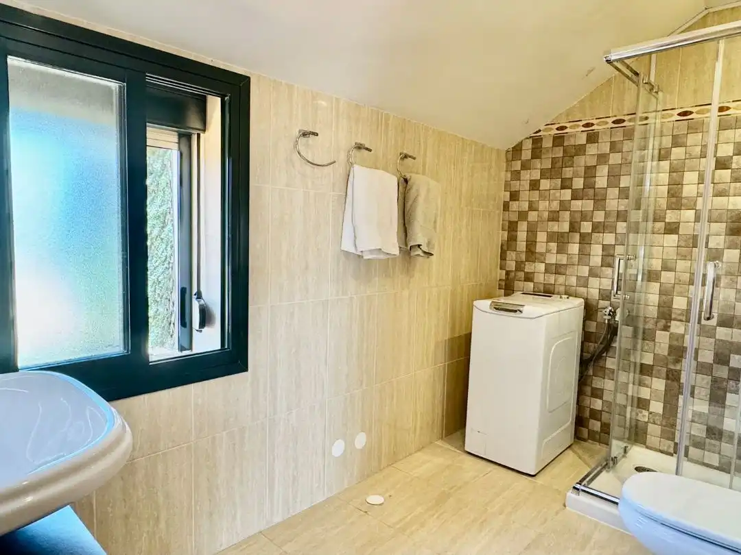 Piso en venta en Calle Calerita, 1, Centro ciudad Baño de Piso en venta en Fuengirola con Aire acondicionado, Terraza y Piscina