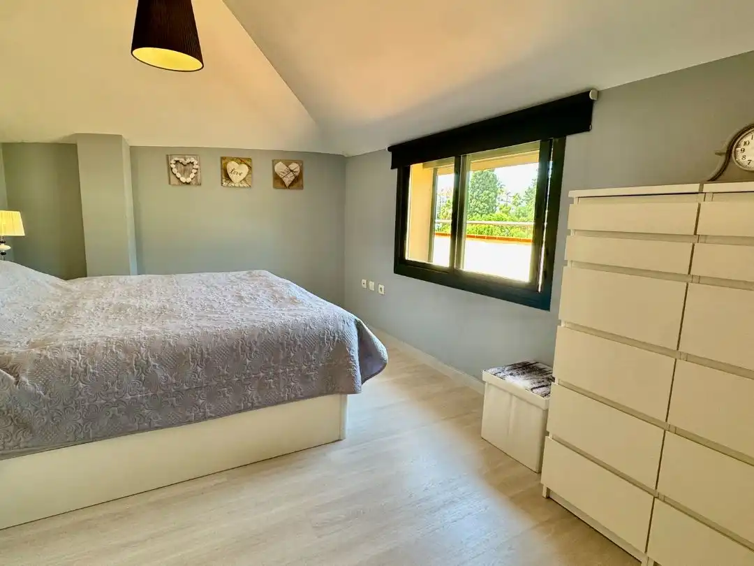 Piso en venta en Calle Calerita, 1, Centro ciudad Habitación de Piso en venta en Fuengirola con Aire acondicionado, Terraza y Piscina