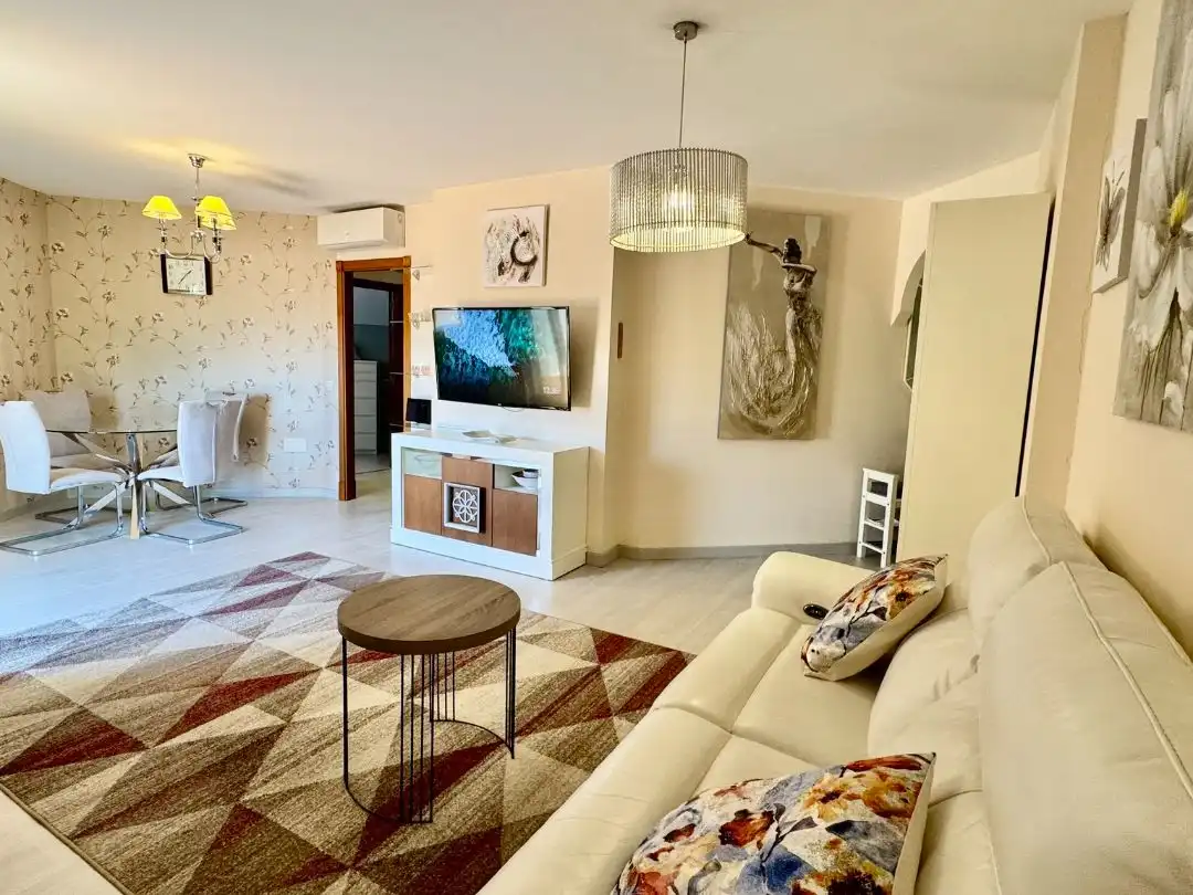 Piso en venta en Calle Calerita, 1, Centro ciudad Sala de estar de Piso en venta en Fuengirola con Aire acondicionado, Terraza y Piscina