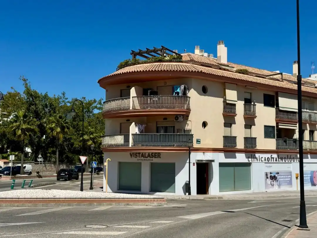 Piso en venta en Calle Calerita, 1, Centro ciudad Vista exterior de Piso en venta en Fuengirola con Aire acondicionado, Terraza y Piscina
