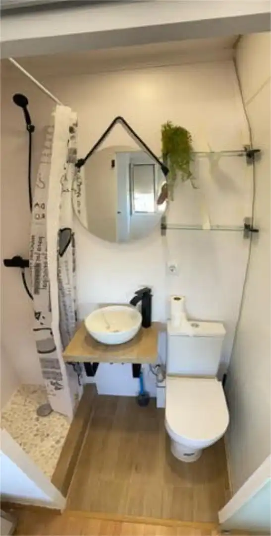 Attic for rent in Hospital Attic for rent in Hospital