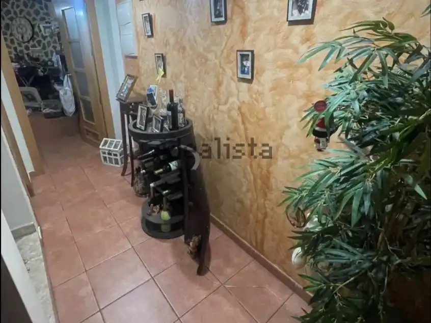 Pis en venda a Calle Viña Lola, 27, Valdepeñas Pis en venda en Valdepeñas amb Aire condicionat, Calefacció i Jardí privat
