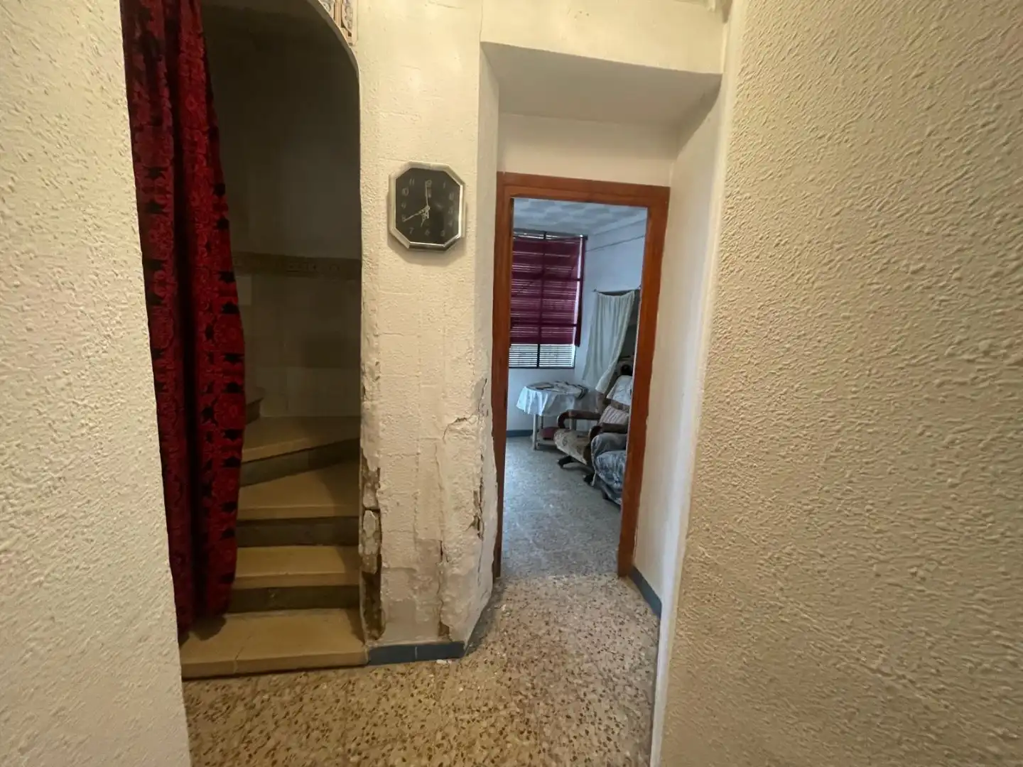 Casa adosada en venta en Chiva con Terraza, Trastero y Balcón