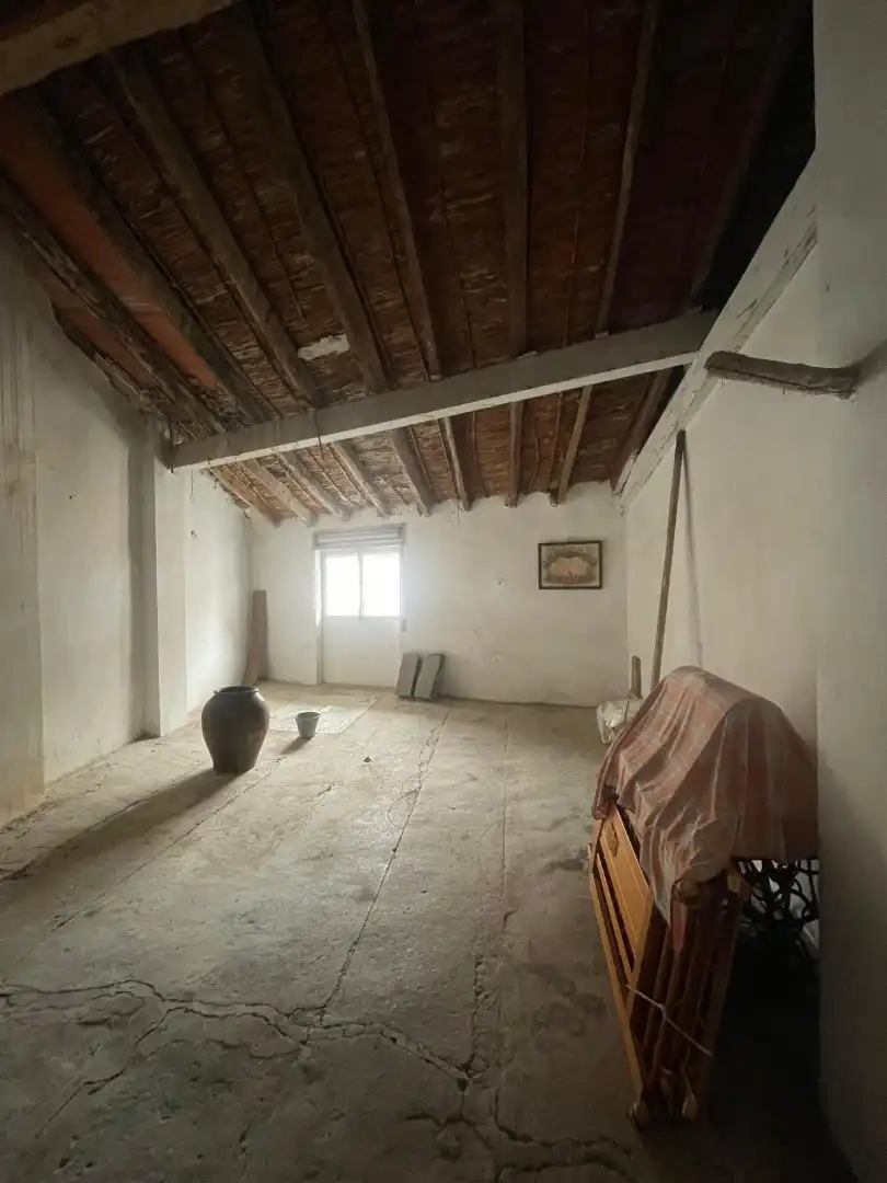 Casa adosada en venta en Chiva con Terraza, Trastero y Balcón