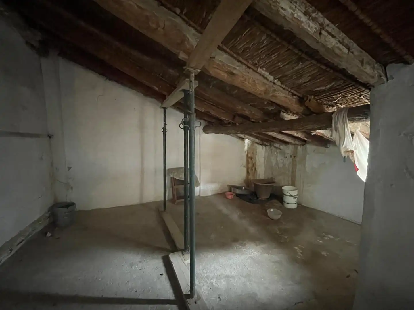 Casa adosada en venta en Chiva con Terraza, Trastero y Balcón
