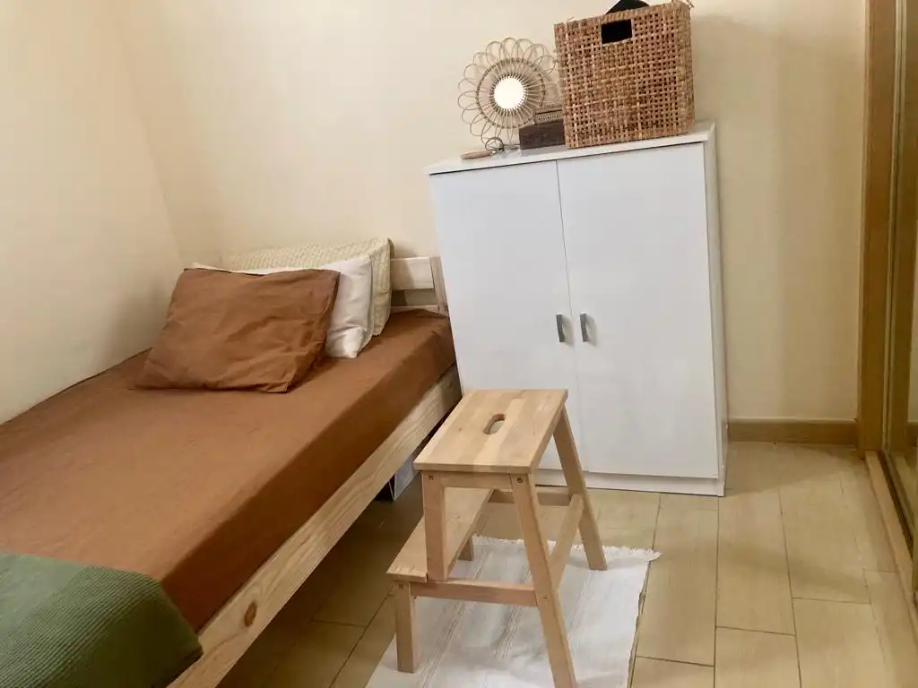 Habitació a Calle de Santa Clara, 2, San Lorenzo Dormitori de Dúplex per a compartir en Sevilla amb Aire condicionat, Calefacció i Jardí privat
