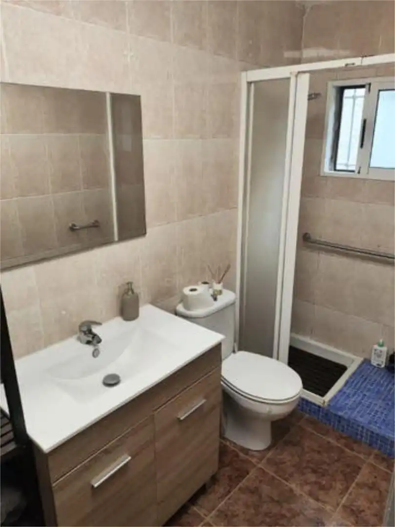 Casa o xalet en venda a Alcantarilla Bany de Casa o xalet en venda en Alcantarilla amb Terrassa, Traster i Moblat