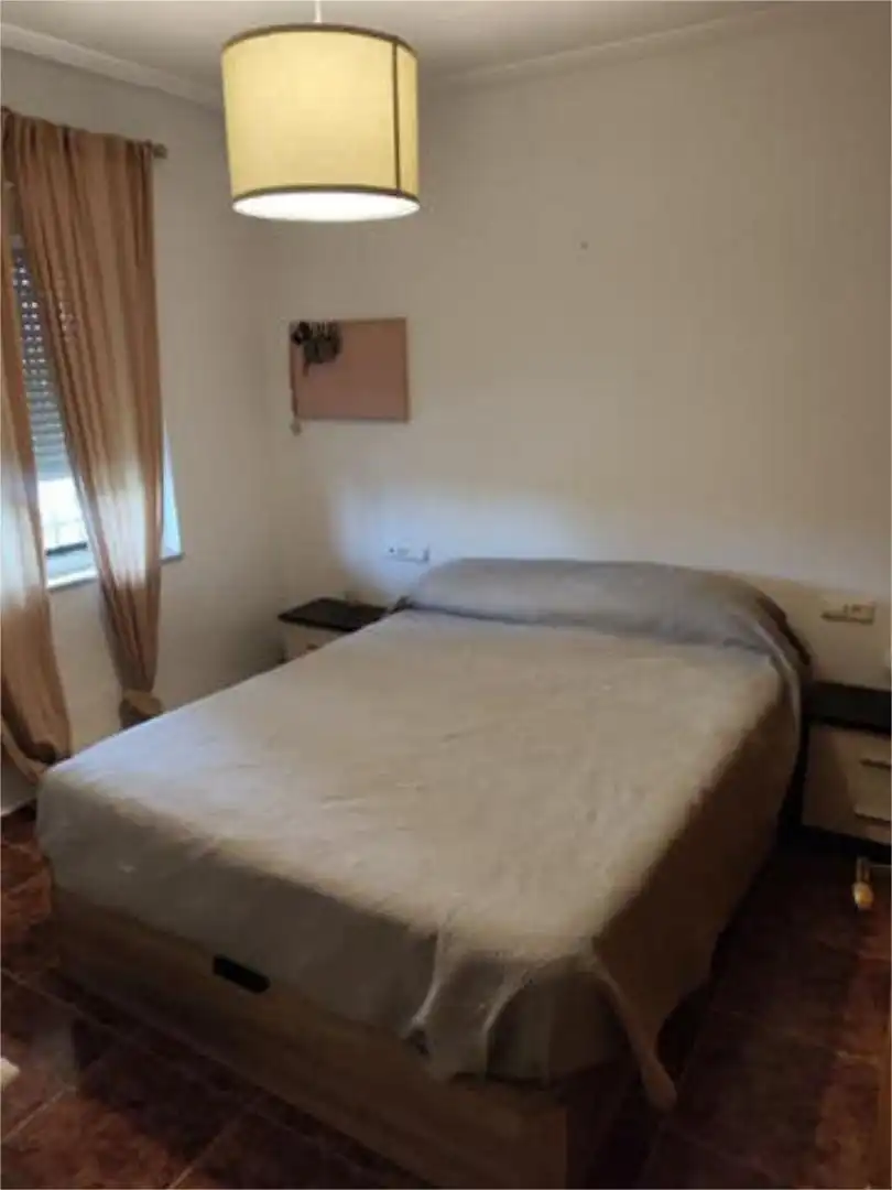 Casa o xalet en venda a Alcantarilla Dormitori de Casa o xalet en venda en Alcantarilla amb Terrassa, Traster i Moblat