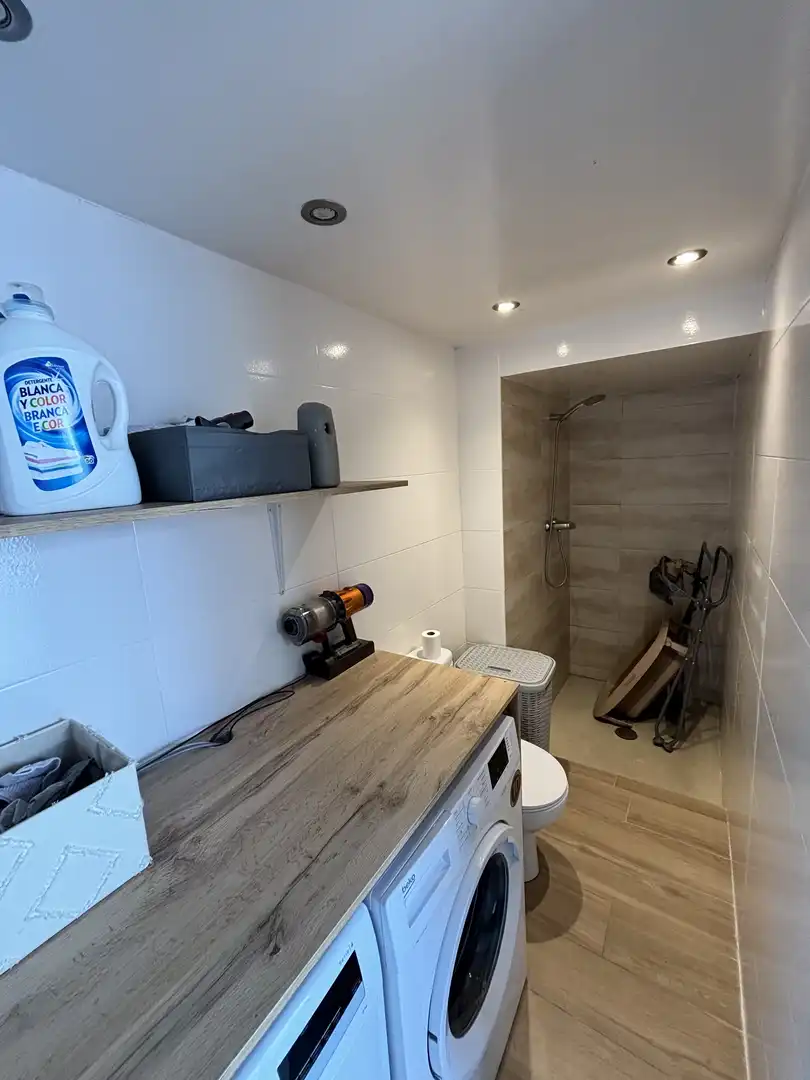 Planta baja en venta en Carrer Figueres, 18, Olot Baño de Planta baja en venta en Olot con Calefacción, Parquet y Terraza