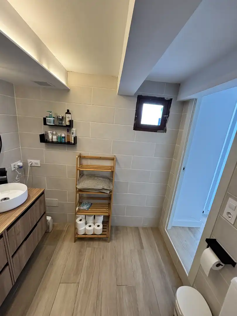 Planta baja en venta en Carrer Figueres, 18, Olot Baño de Planta baja en venta en Olot con Calefacción, Parquet y Terraza