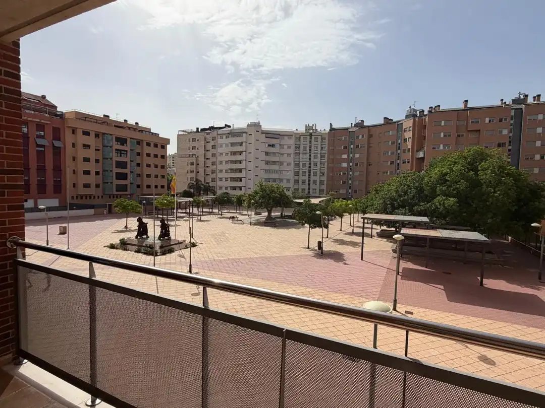 Piso de alquiler en Avenida Juan Carlos I, 44, Juan Carlos I Vista exterior de Piso de alquiler en Murcia con Aire acondicionado, Parquet y Terraza