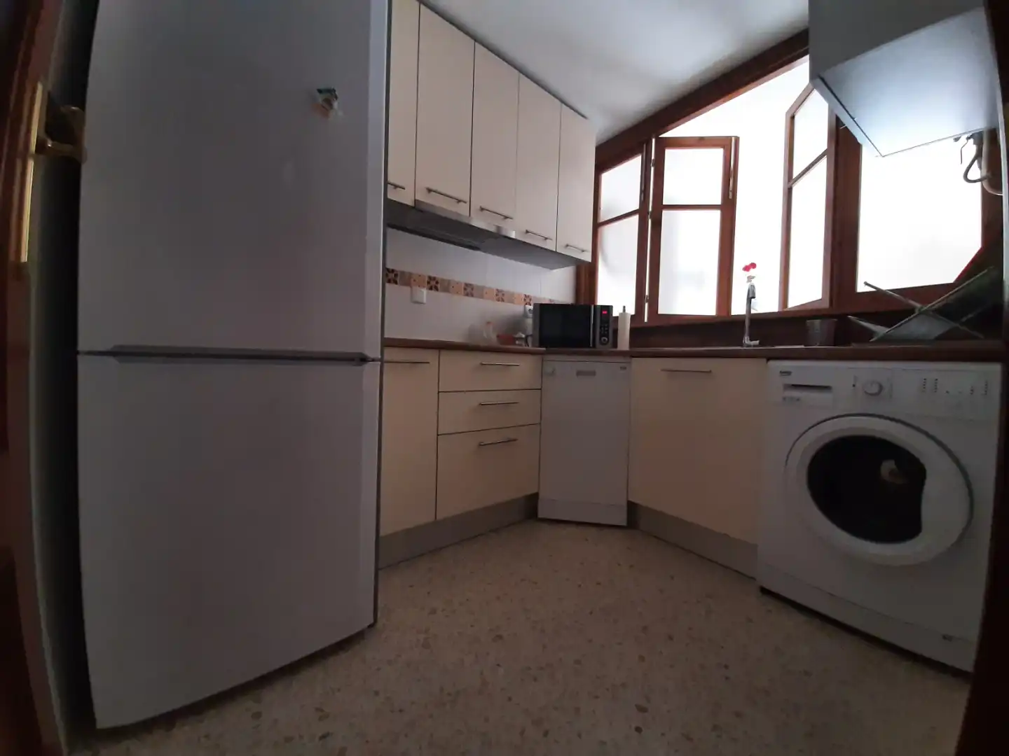 Flat for rent in Calle Bolsa, 145, El Pino - Bajo de Guía Kitchen of Flat for rent in Sanlúcar de Barrameda with Air Conditioner, Heating and Furnished