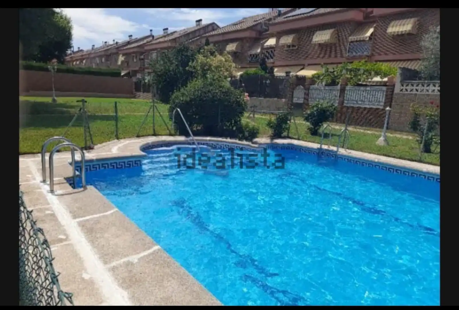 Casa o chalet en venta en Calle Giralda, 56, Los Hueros Piscina de Casa o chalet en venta en Villalbilla con Aire acondicionado, Terraza y Piscina