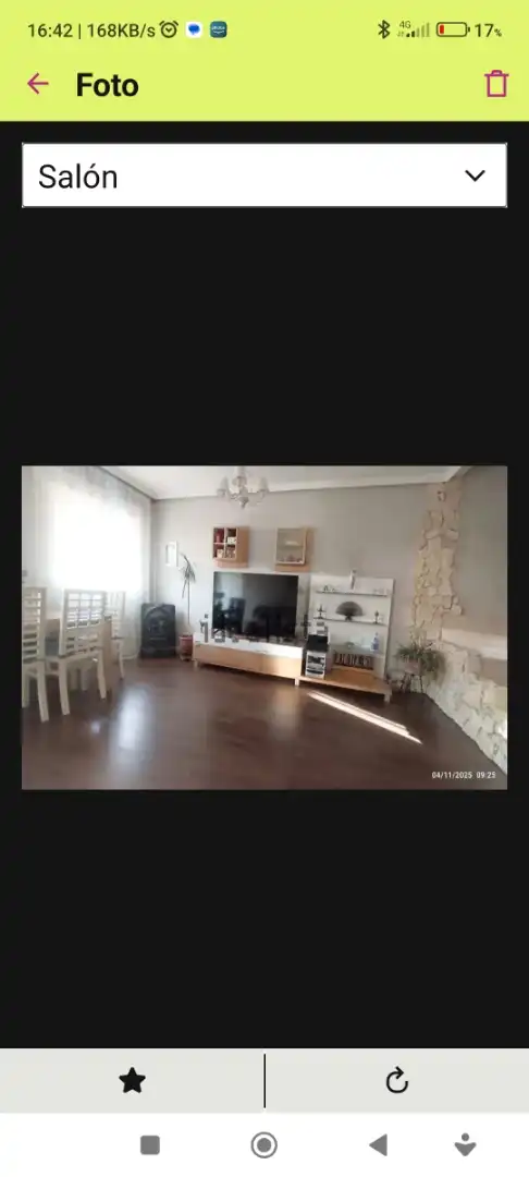 Casa o chalet en venta en Calle Giralda, 56, Los Hueros Sala de estar de Casa o chalet en venta en Villalbilla con Aire acondicionado, Terraza y Piscina