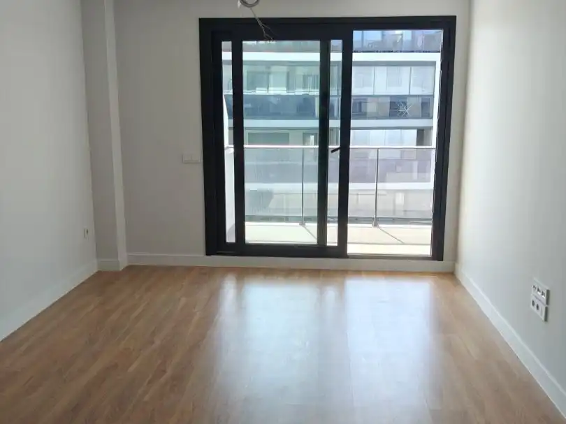 Habitación de Piso de alquiler en Almería con Aire acondicionado, Jardín privado y Terraza