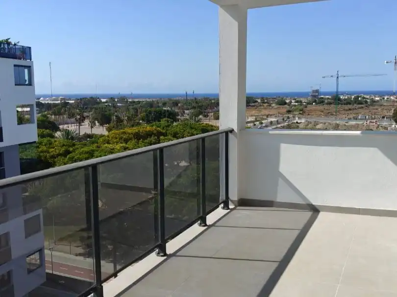Terraza de Piso de alquiler en Almería con Aire acondicionado, Jardín privado y Terraza