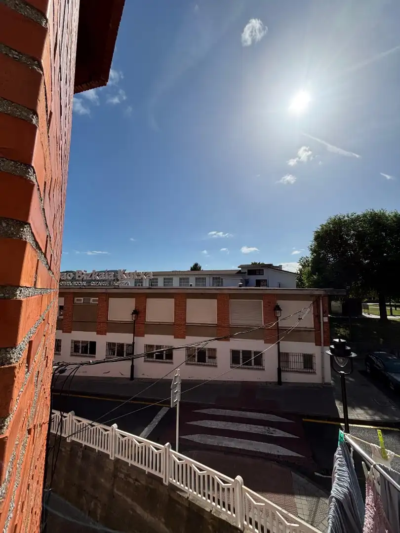 Wohnung zum Verkauf in Santa Marina Kalea, 7, Etxebarri Außenansicht von Wohnung zum Verkauf in Etxebarri mit Heizung, Parkett und Abstellraum