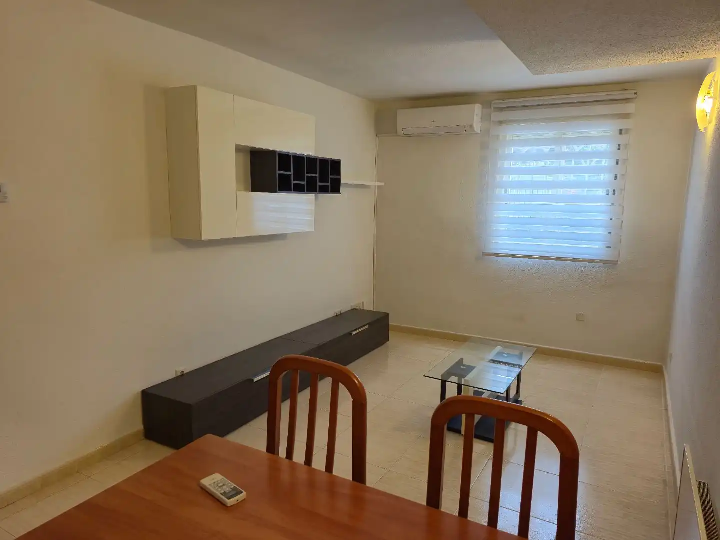 Wohnzimmer von Wohnung zur Miete in El Molar (Madrid) mit Klimaanlage, Heizung und Terrasse