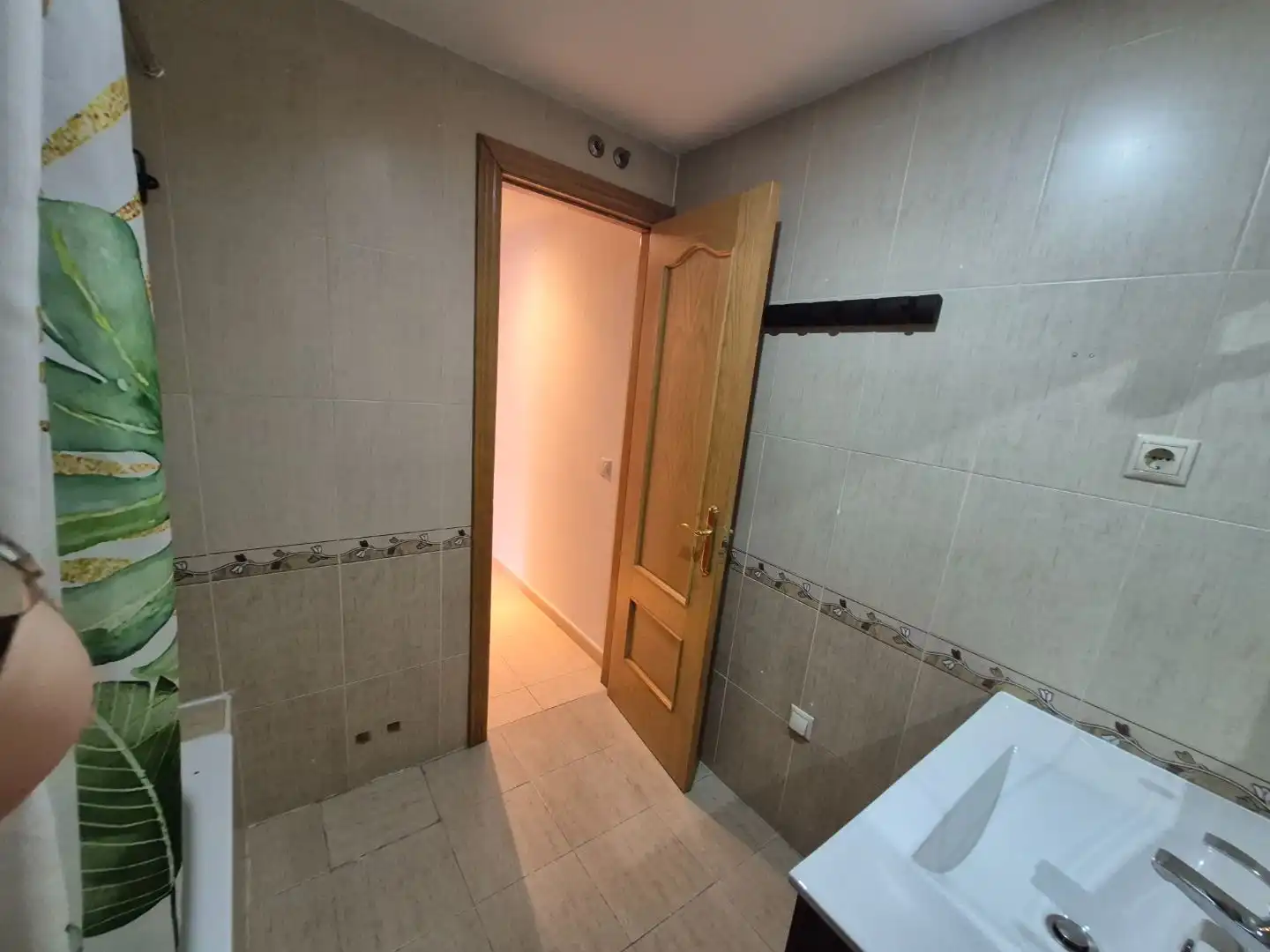 Badezimmer von Wohnung zur Miete in El Molar (Madrid) mit Klimaanlage, Heizung und Terrasse
