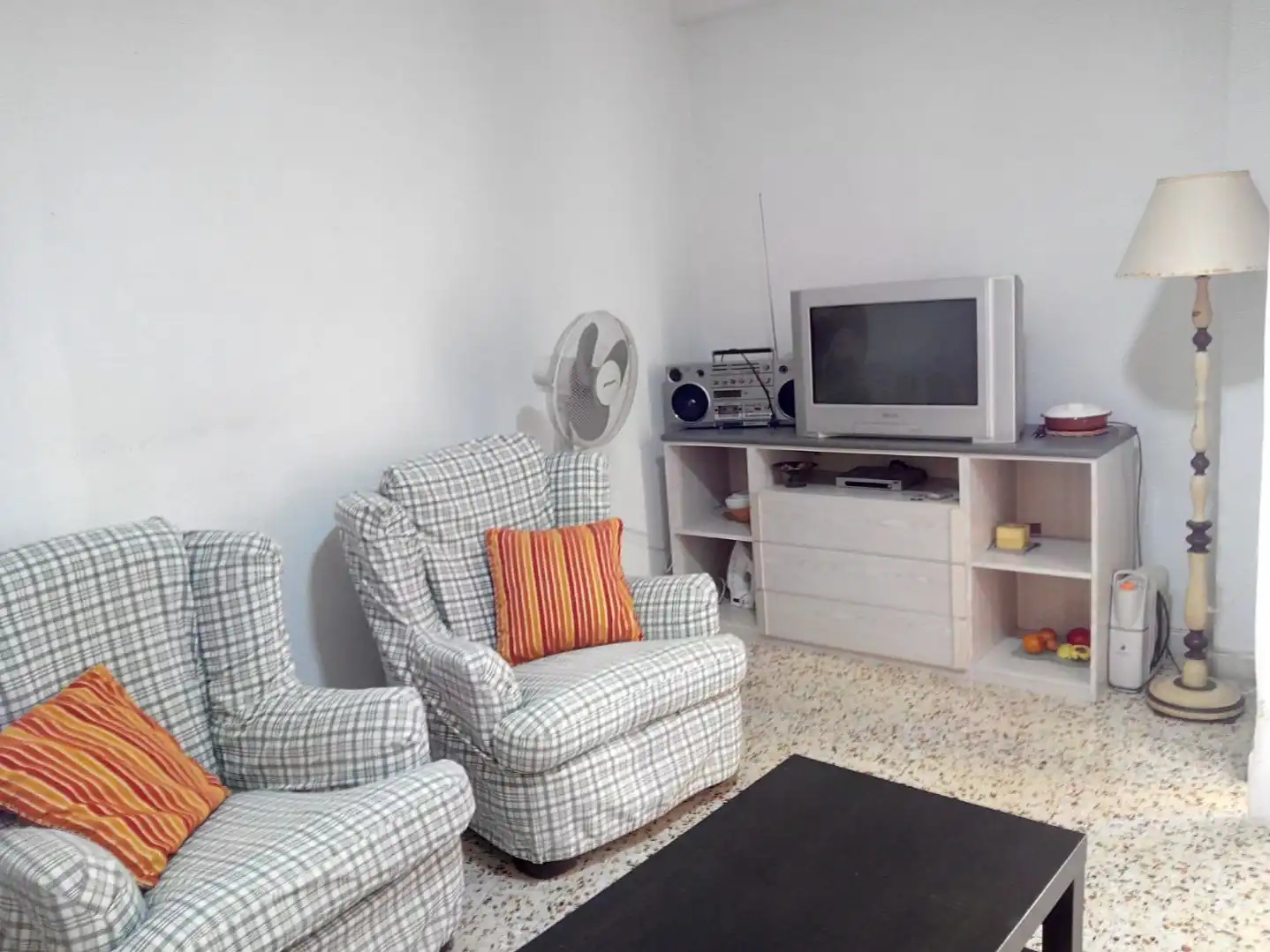 Piso en venta en Calle Mulhacén, 2, Centro Sala de estar de Piso en venta en Almería con Balcón