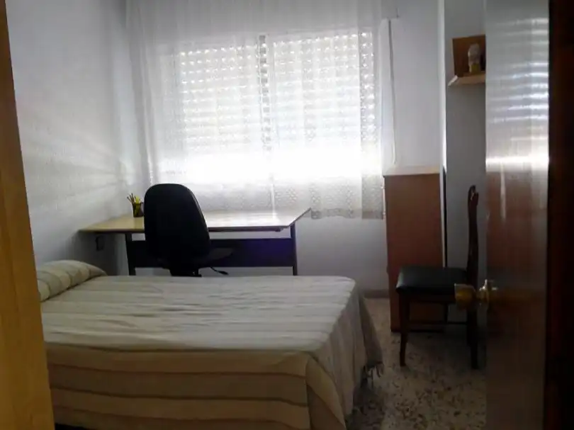 Piso en venta en Calle Mulhacén, 2, Centro Habitación de Piso en venta en Almería con Balcón