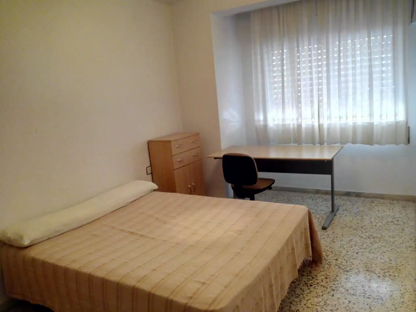 Piso en venta en Calle Mulhacén, 2, Centro Habitación de Piso en venta en Almería con Balcón