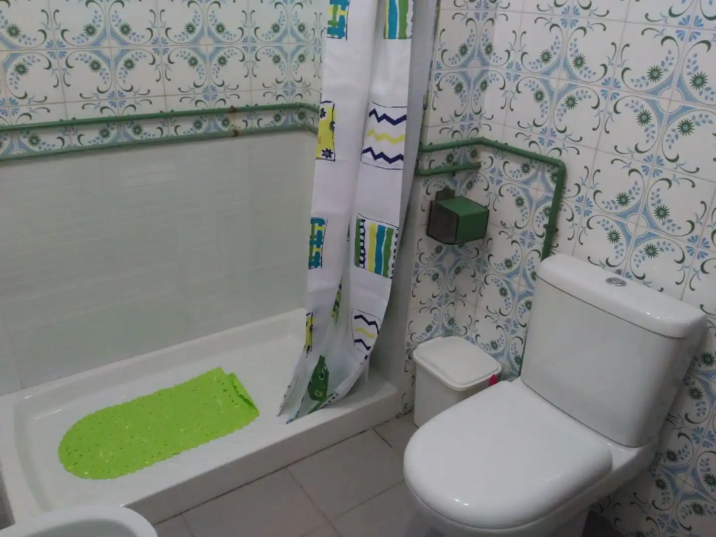Piso en venta en Calle Mulhacén, 2, Centro Baño de Piso en venta en Almería con Balcón