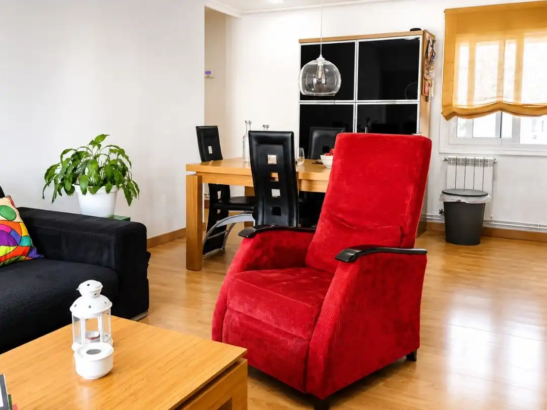 Piso en venta en Rúa Río Arnoia, 26, Ventiun Sala de estar de Piso en venta en Ourense Capital con Calefacción, Parquet y Trastero