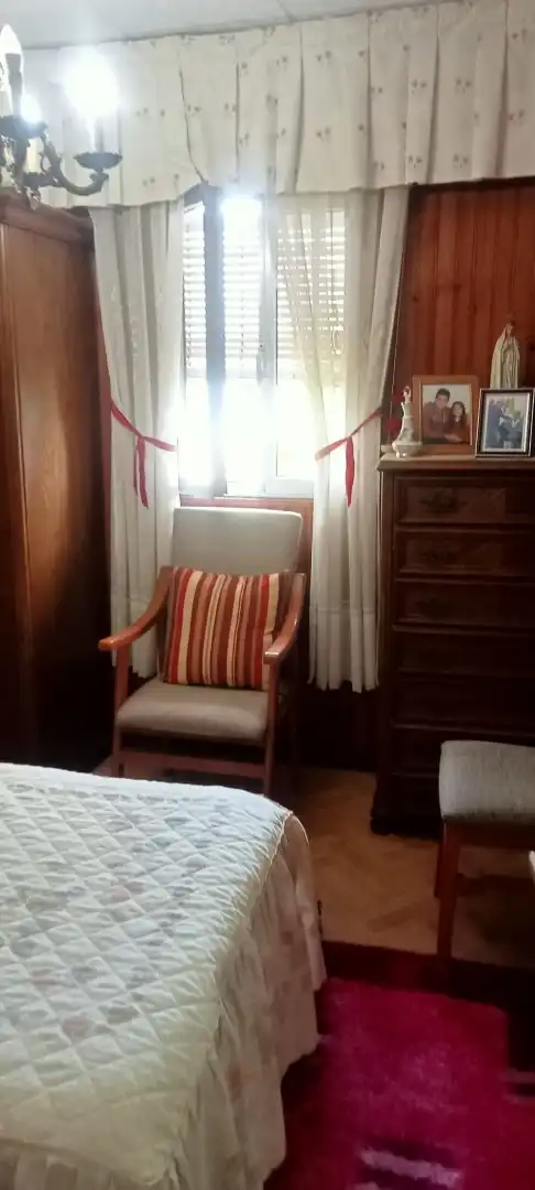 Bedroom of Ground floor for sale in Vigo   with Private garden and Furnished
