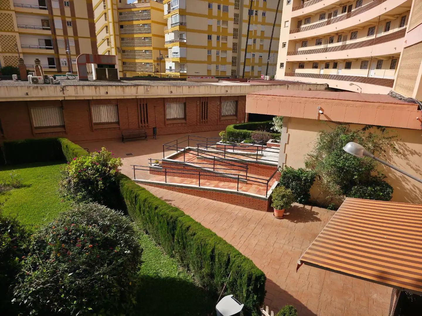 Pis en venda a Calle Infantes, 46, Poniente - Faro Terrassa de Pis en venda en Vélez-Málaga amb Terrassa i Piscina