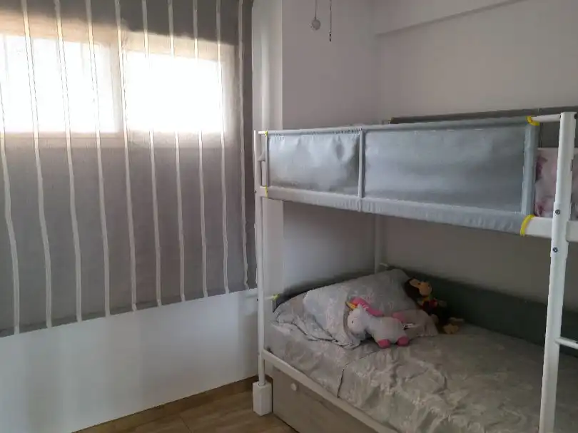 Pis en venda a Calle Infantes, 46, Poniente - Faro Dormitori de Pis en venda en Vélez-Málaga amb Terrassa i Piscina