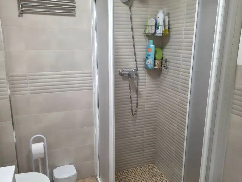 Pis en venda a Calle Infantes, 46, Poniente - Faro Bany de Pis en venda en Vélez-Málaga amb Terrassa i Piscina