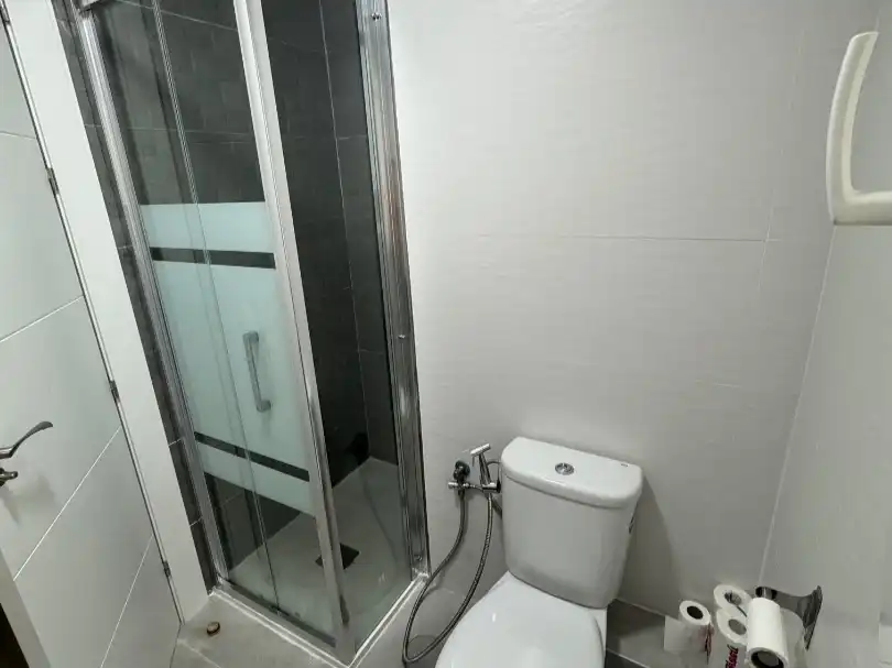 Piso de alquiler en Carrer de Jupiter, 7, Centro Urbano Baño de Piso de alquiler en Benidorm con Aire acondicionado, Terraza y Amueblado