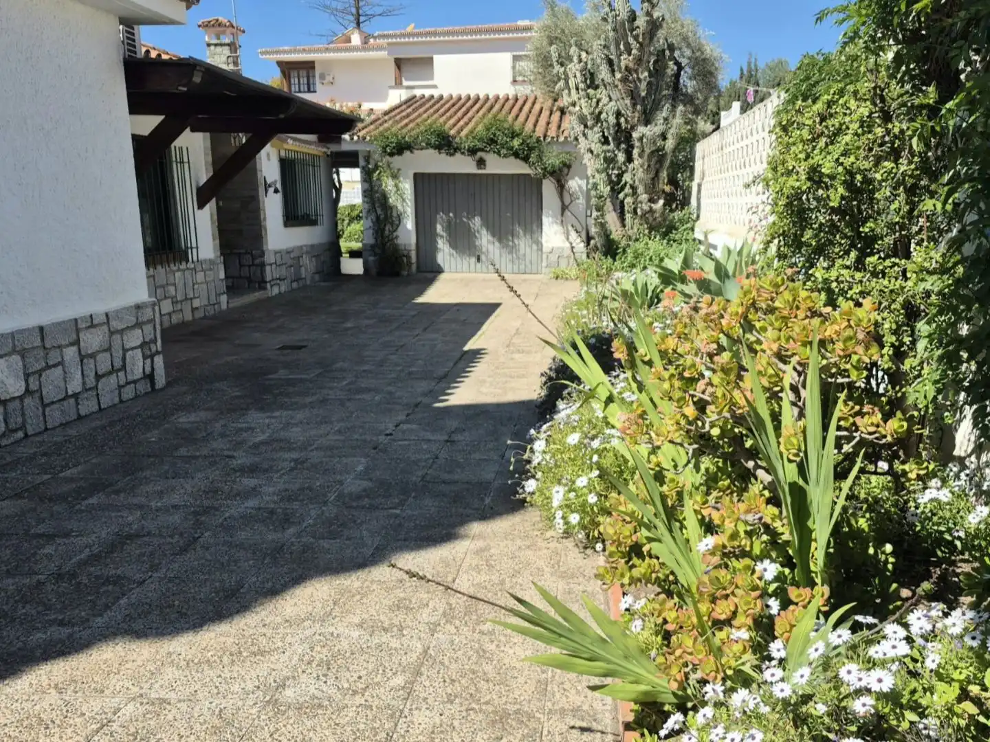Houses for sale in Miraflores del Palo