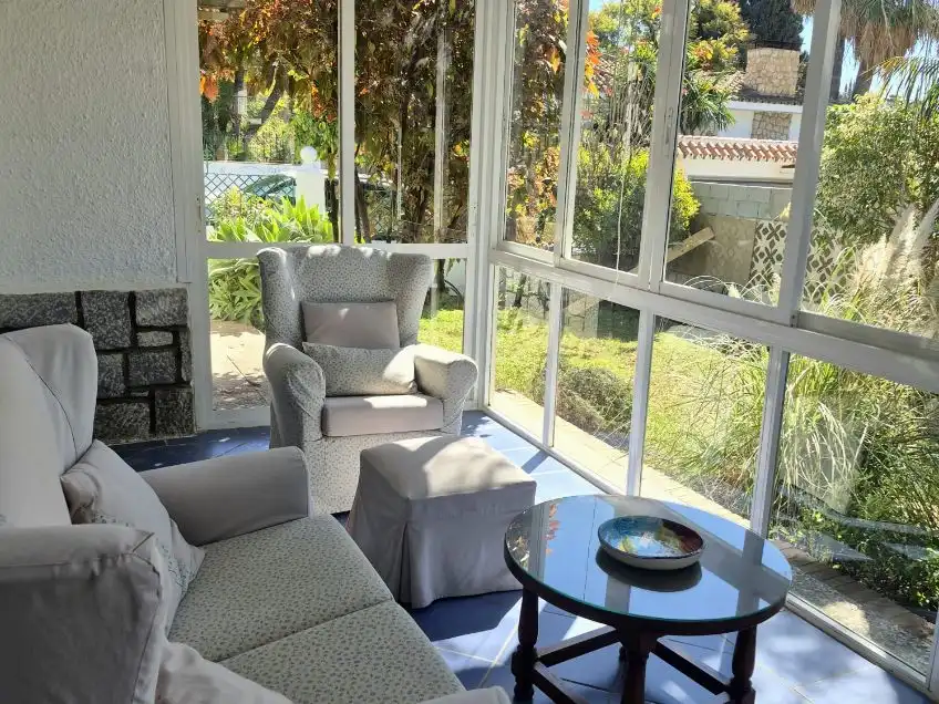 Houses for sale in Miraflores del Palo