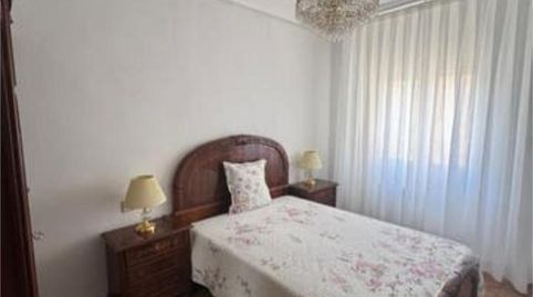 Foto 3 de Piso de alquiler en San Lázaro, Zamora Capital