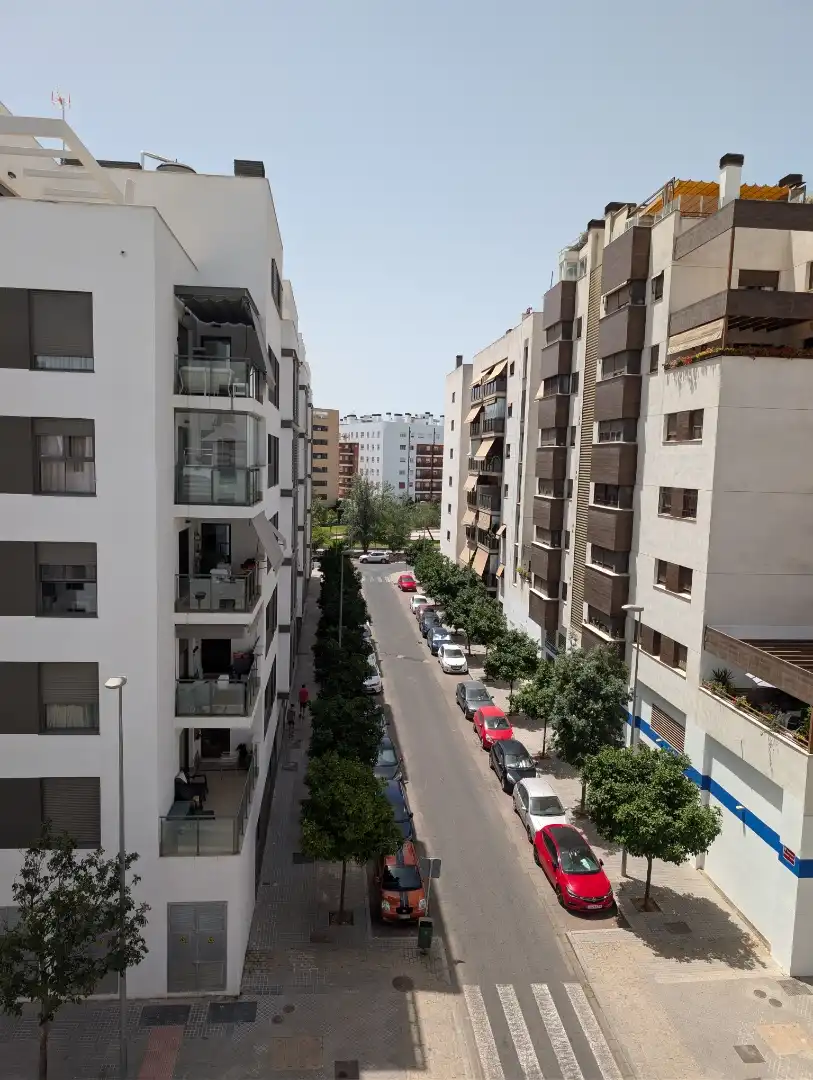 Piso de alquiler en Calle Escr Maria Teresa de Leon, Ciudad Jardín - Zoco Vista exterior de Piso de alquiler en Córdoba con Aire acondicionado, Calefacción y Terraza