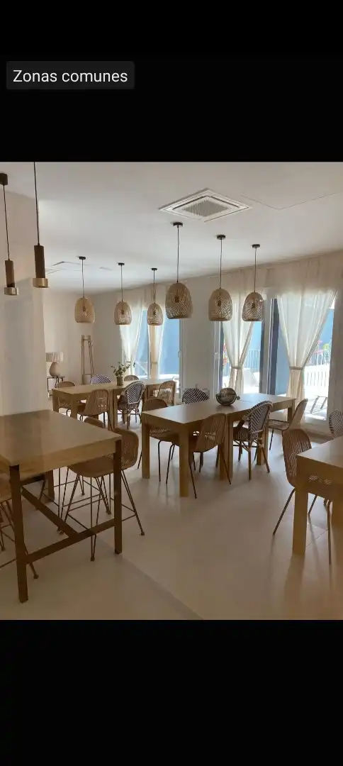 Piso de alquiler en Calle Escr Maria Teresa de Leon, Ciudad Jardín - Zoco Comedor de Piso de alquiler en Córdoba con Aire acondicionado, Calefacción y Terraza