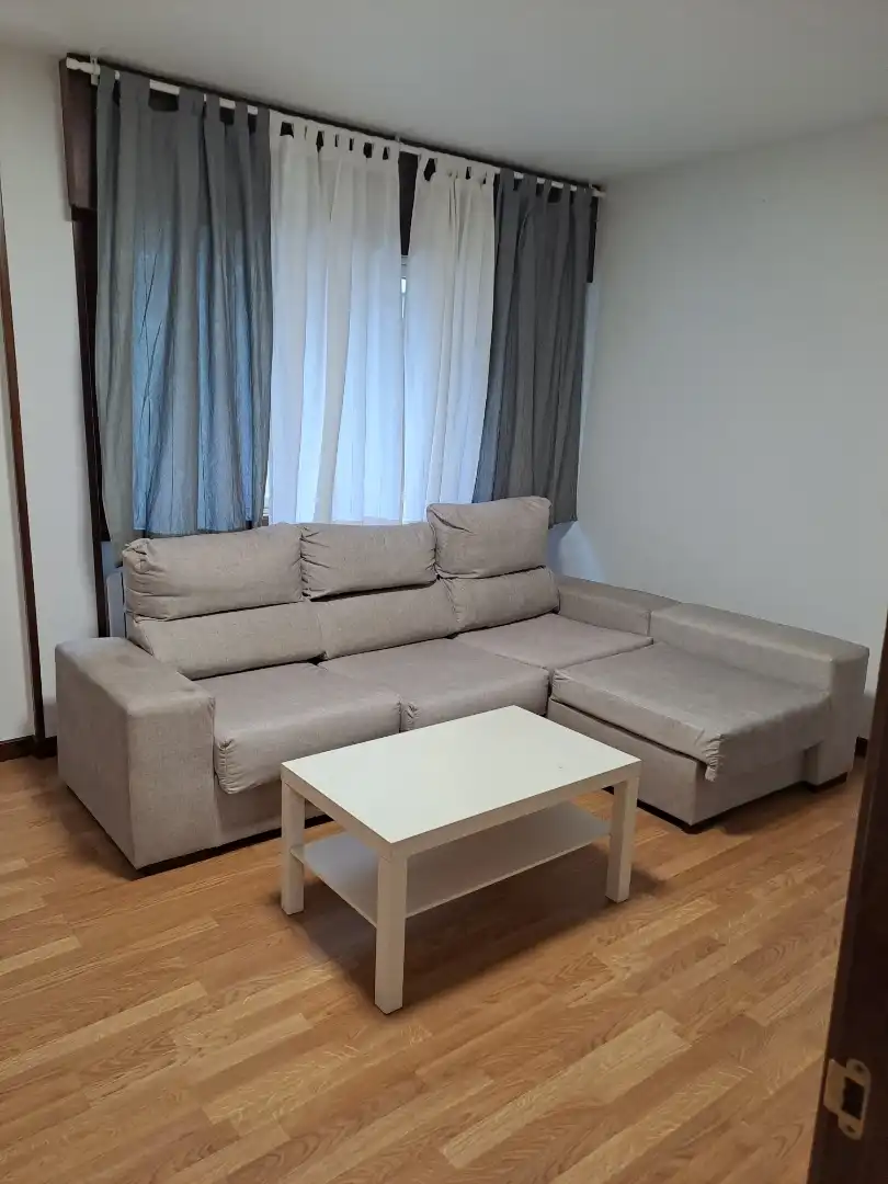Piso de alquiler en Rúa Abeleira, 6, Cambre Sala de estar de Piso de alquiler en Cambre con Calefacción, Parquet y Horno