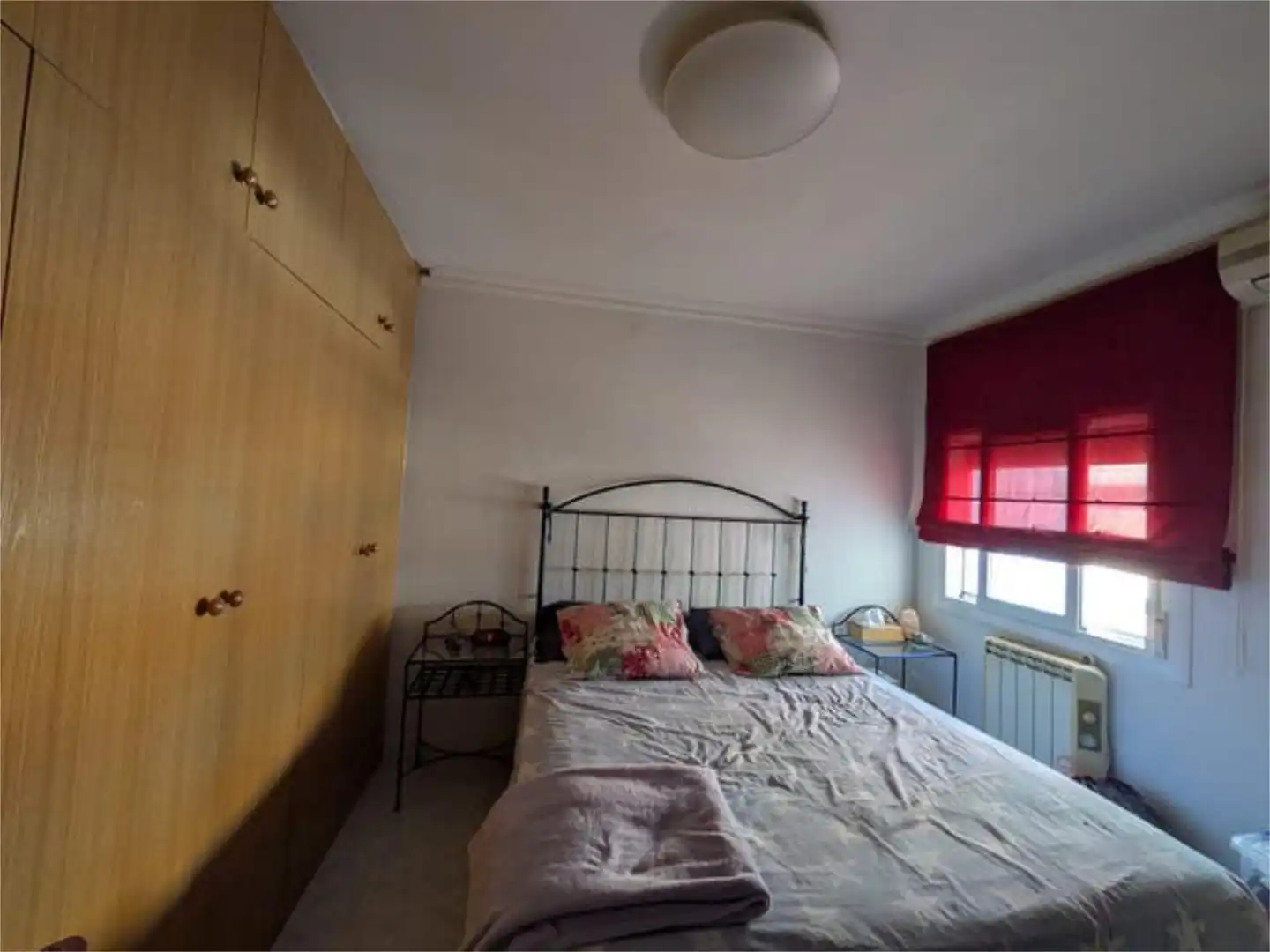 Dachboden zum Verkauf in Riu Nord Schlafzimmer von Dachboden zum Verkauf in Santa Coloma de Gramenet mit Terrasse