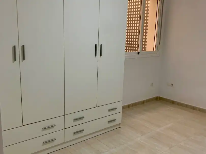Piso en venta en Calle Granada, 27, Pozuelo de Calatrava Habitación de Piso en venta en Pozuelo de Calatrava con Aire acondicionado y Piscina