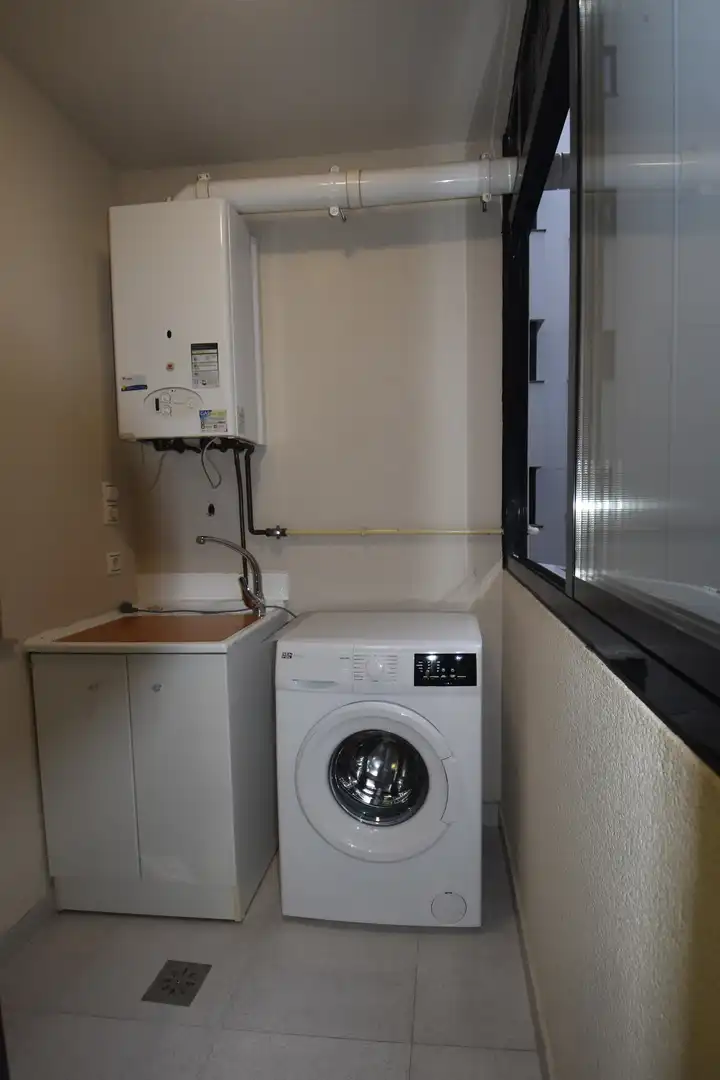 Flat for rent in Rúa Ribeira Sacra, 19, Mesoiro Kitchen of Flat for rent in A Coruña Capital with Heating, Parquet flooring and Storage room