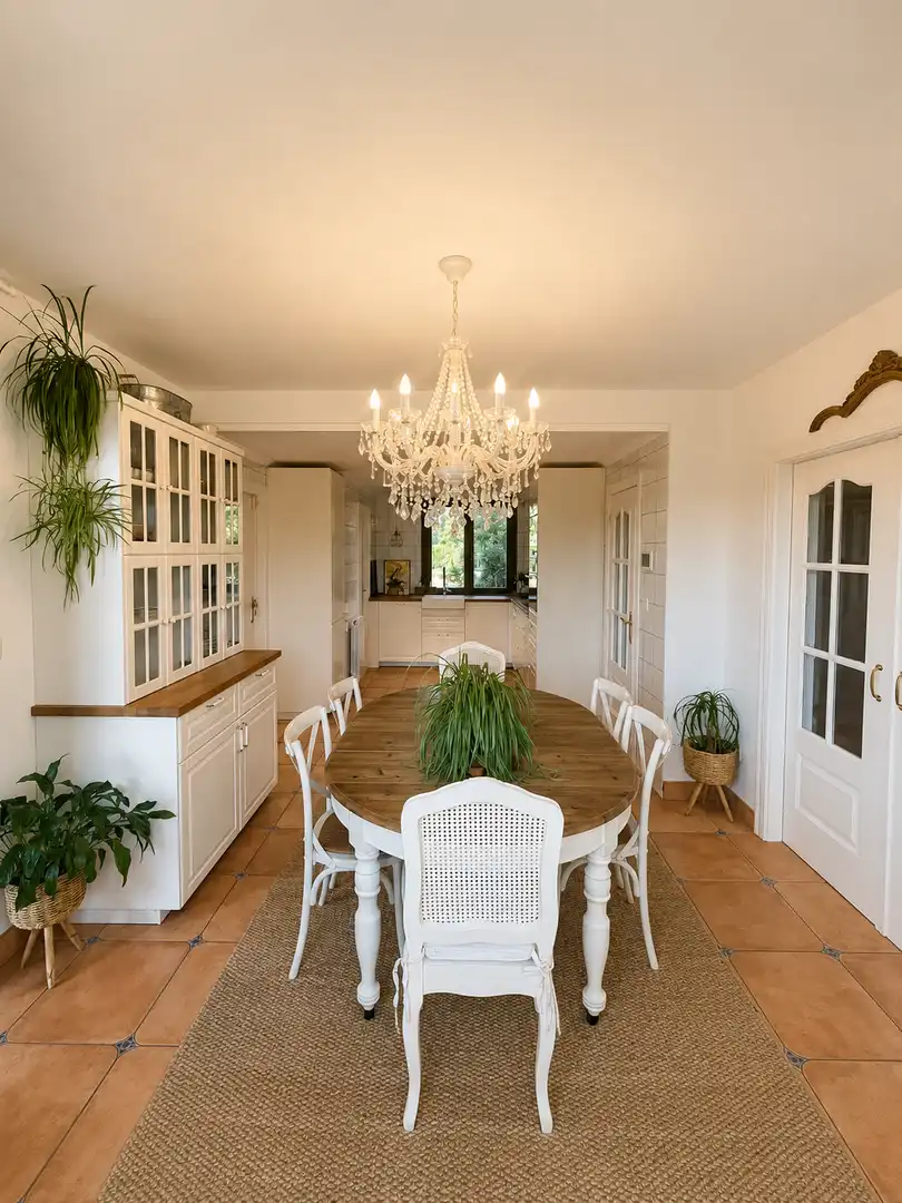 Casa o chalet en venta en Real Kalea, 28, Armiñón Comedor de Casa o chalet en venta en Armiñón con Calefacción, Jardín privado y Parquet