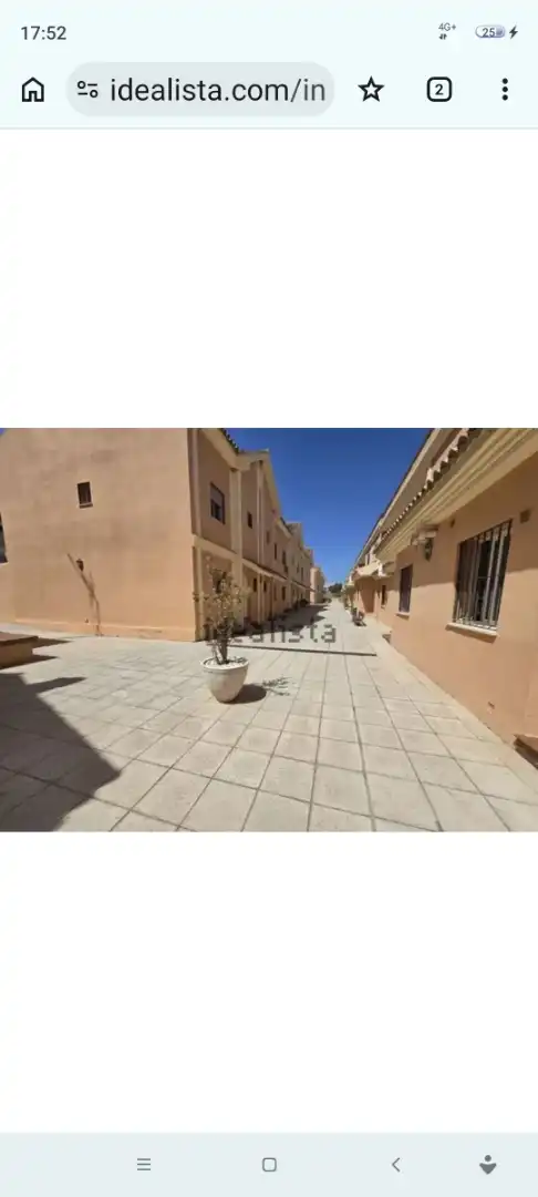 Casa adosada en venta en Calle Luis Cernuda, Centro Vista exterior de Casa adosada en venta en Alhaurín de la Torre con Aire acondicionado, Calefacción y Jardín privado