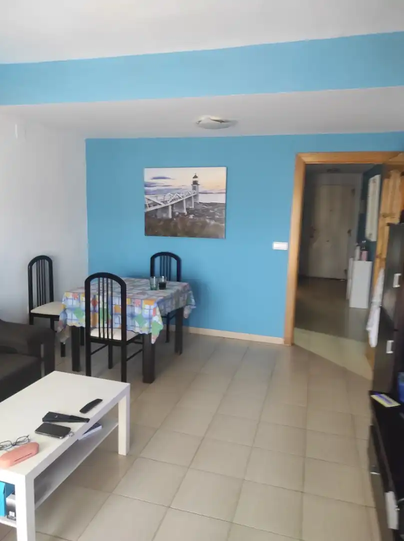 Einfamilien-Reihenhaus zum Verkauf in Calle Luis Cernuda, Centro Esszimmer von Einfamilien-Reihenhaus zum Verkauf in Alhaurín de la Torre mit Klimaanlage, Heizung und Privatgarten
