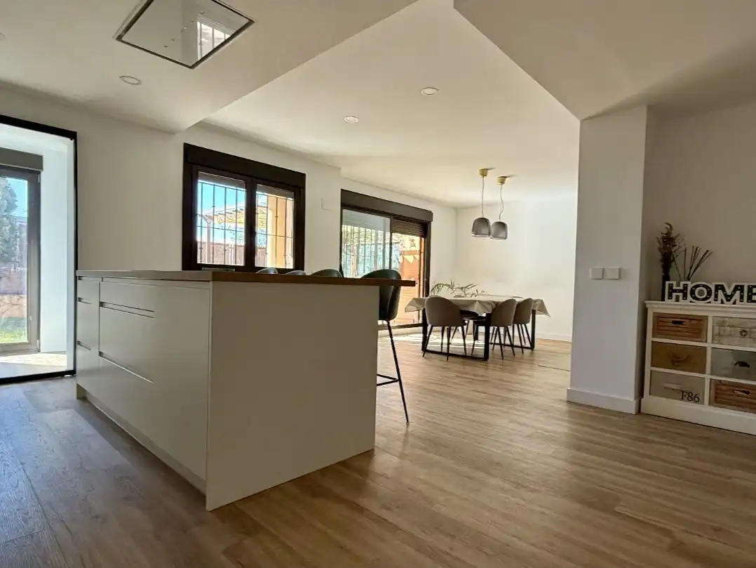 Flat for sale in Calle Castillo de Arévalo, 11, Europolis Dining room of Flat for sale in Las Rozas de Madrid with Air Conditioner